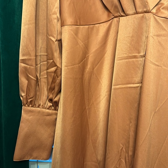 Perfect wedding/Spring/Fall dress - Picture 7 of 10